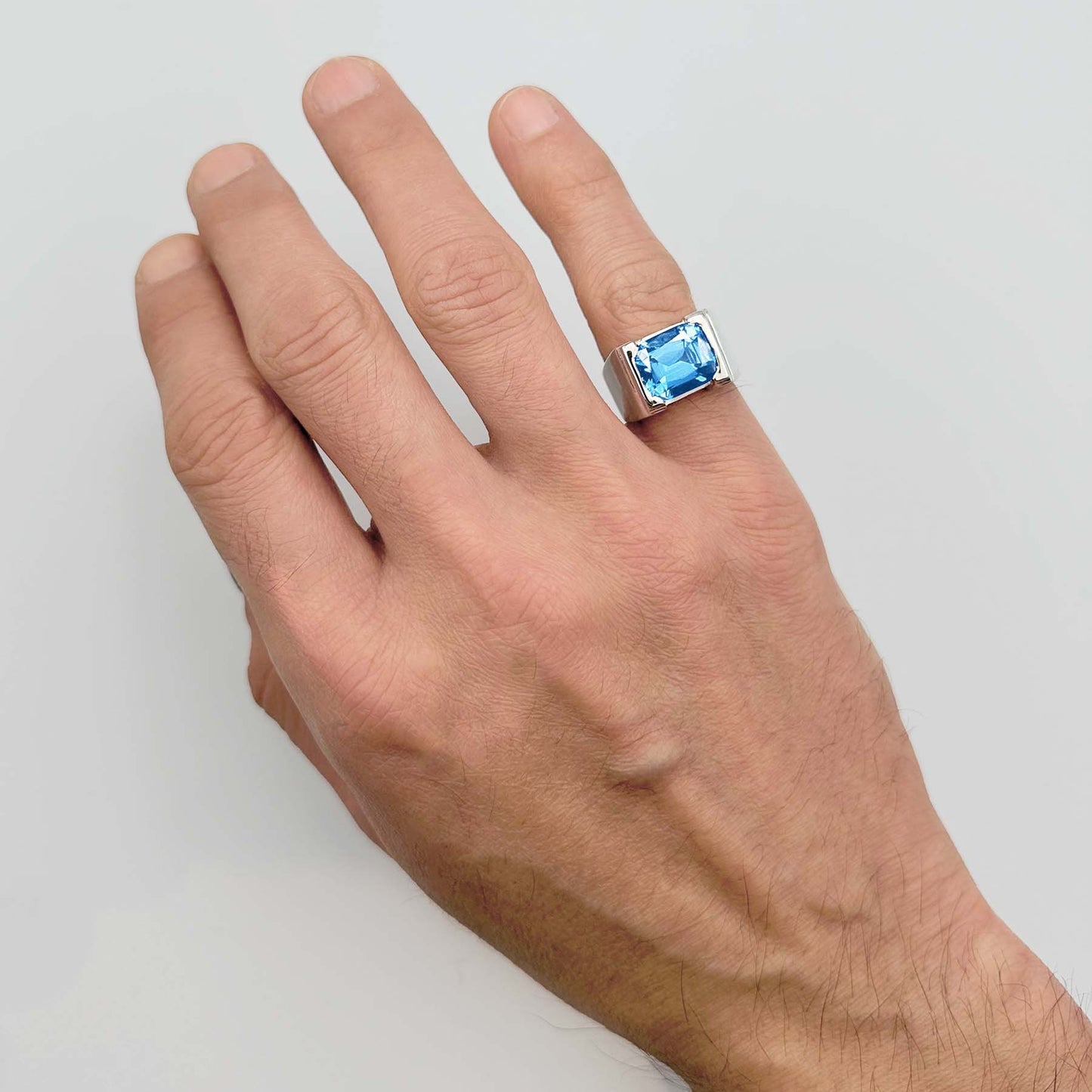 MIDCENT RING BLUE TOPAZ