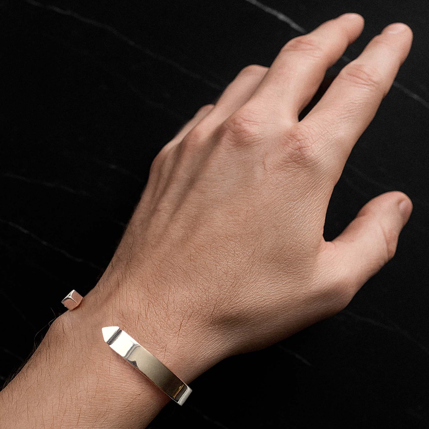 KIKY TAIL BRACELET